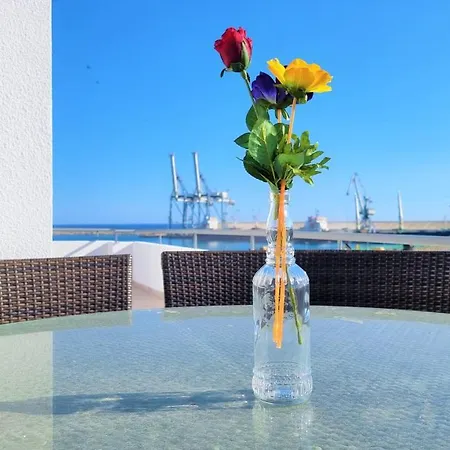 Appartement With 360° Balcony And Direct Sea And Harbour View!