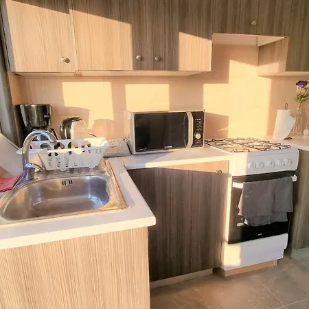 With 360° Balcony And Direct Sea And Harbour View! Appartement Larnaca