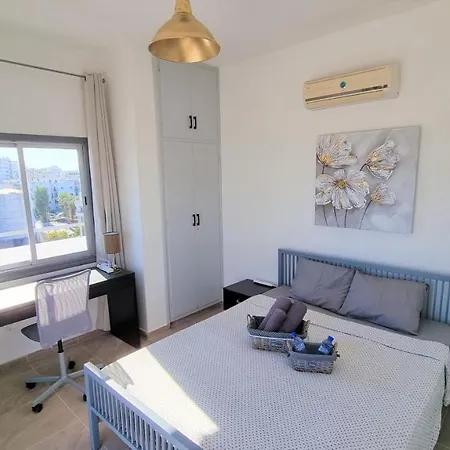 With 360° Balcony And Direct Sea And Harbour View! * Larnaca